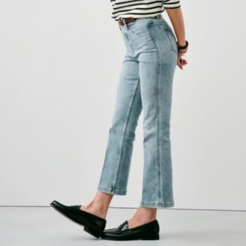Spanx SPANXshape EveryWear Kick Flare Jeans - Picture 2 of 4